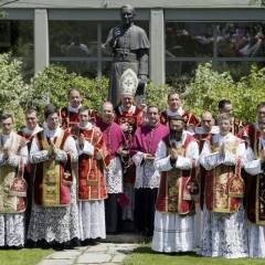 Vescovi senza gerarchia, la Chiesa fai-da-te della San Pio X
