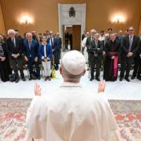 Udienza a un gruppo di Scrittori, in occasione del centenario della Libreria Editrice Vaticana