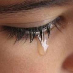 Scoppia in lacrime durante la consacrazione: un’intensa esperienza spirituale