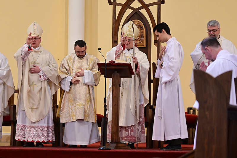Mons Pezzi blessing