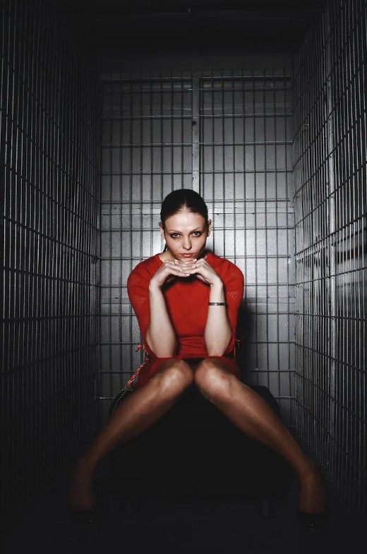 Donna in Gabbia usata