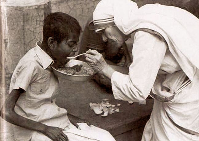 Mother Teresa help to eat