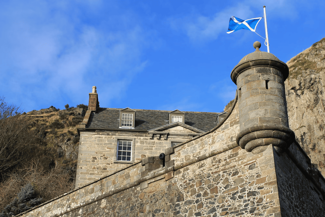Scotland by Dav Doh on Unsplash