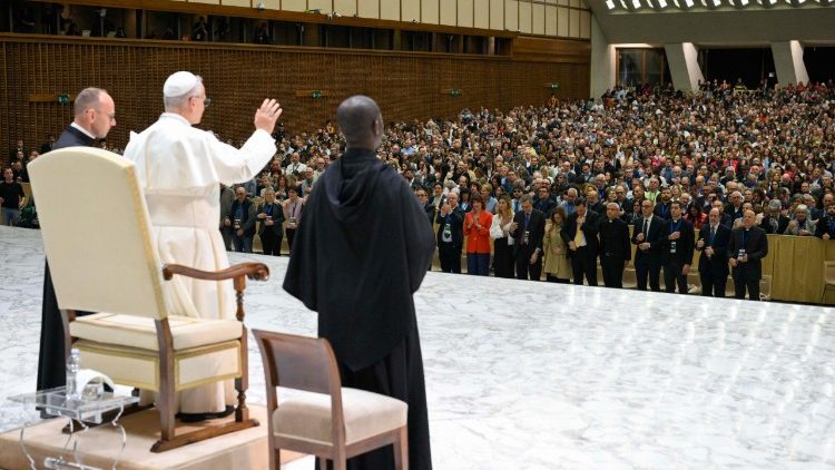 Papa Leone aula Paolo VI IRC