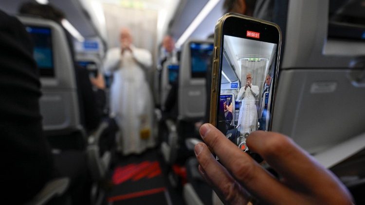 Saluto volo Roma Parigi