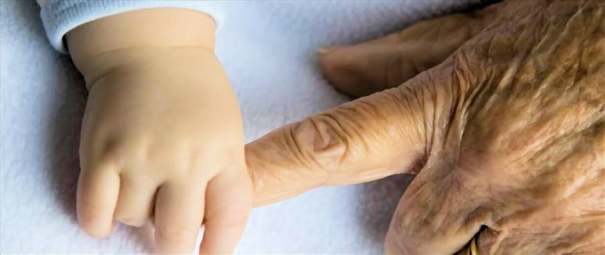 dito bimbo e vecchio