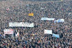 folla ultimo Angelus