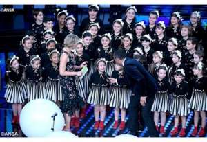 Il Piccolo Coro Mariele Ventre dellAntoniano di Bologna al Festival di Sanremo 2017