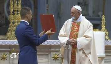 Papa Francesco nella Messa per la Gendarmeria