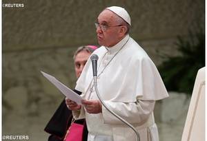 Papa Francesco udienza lettura