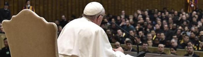 papa e sacerdoti roma