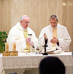papa-francesco-santa-marta-2