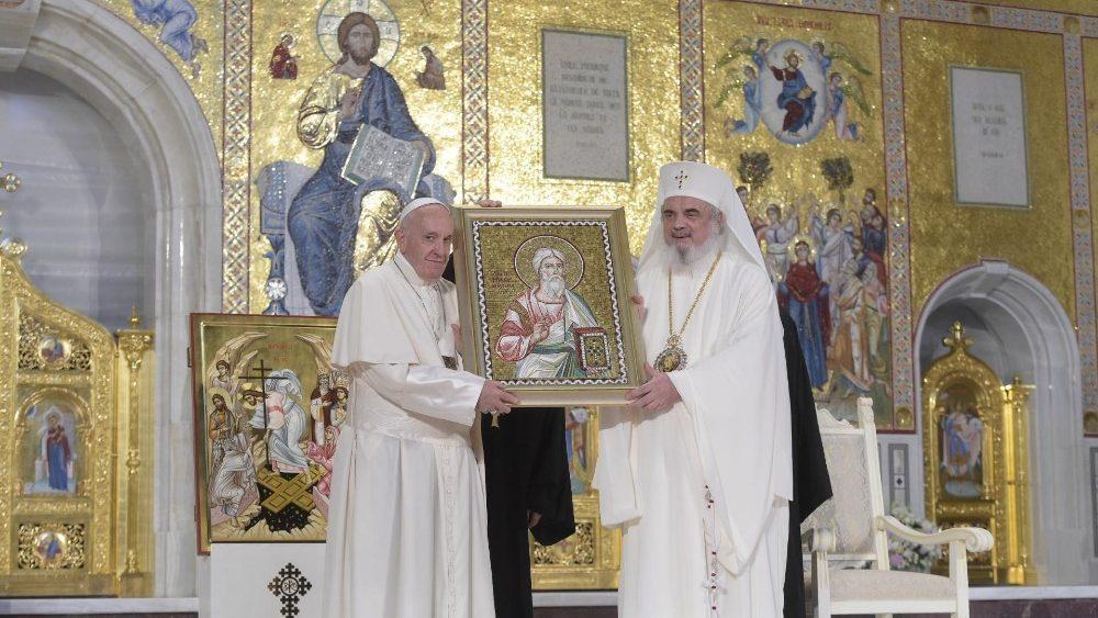 papa Francesco e patriarca Daniel