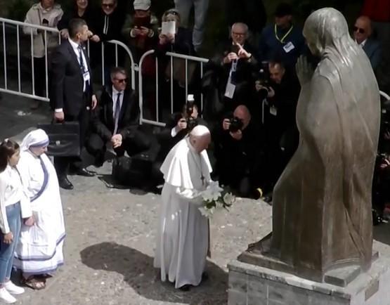 papa francesco e madre teresa
