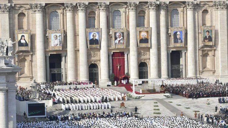 7 santi riconosciuti il 14 ottobre 2018