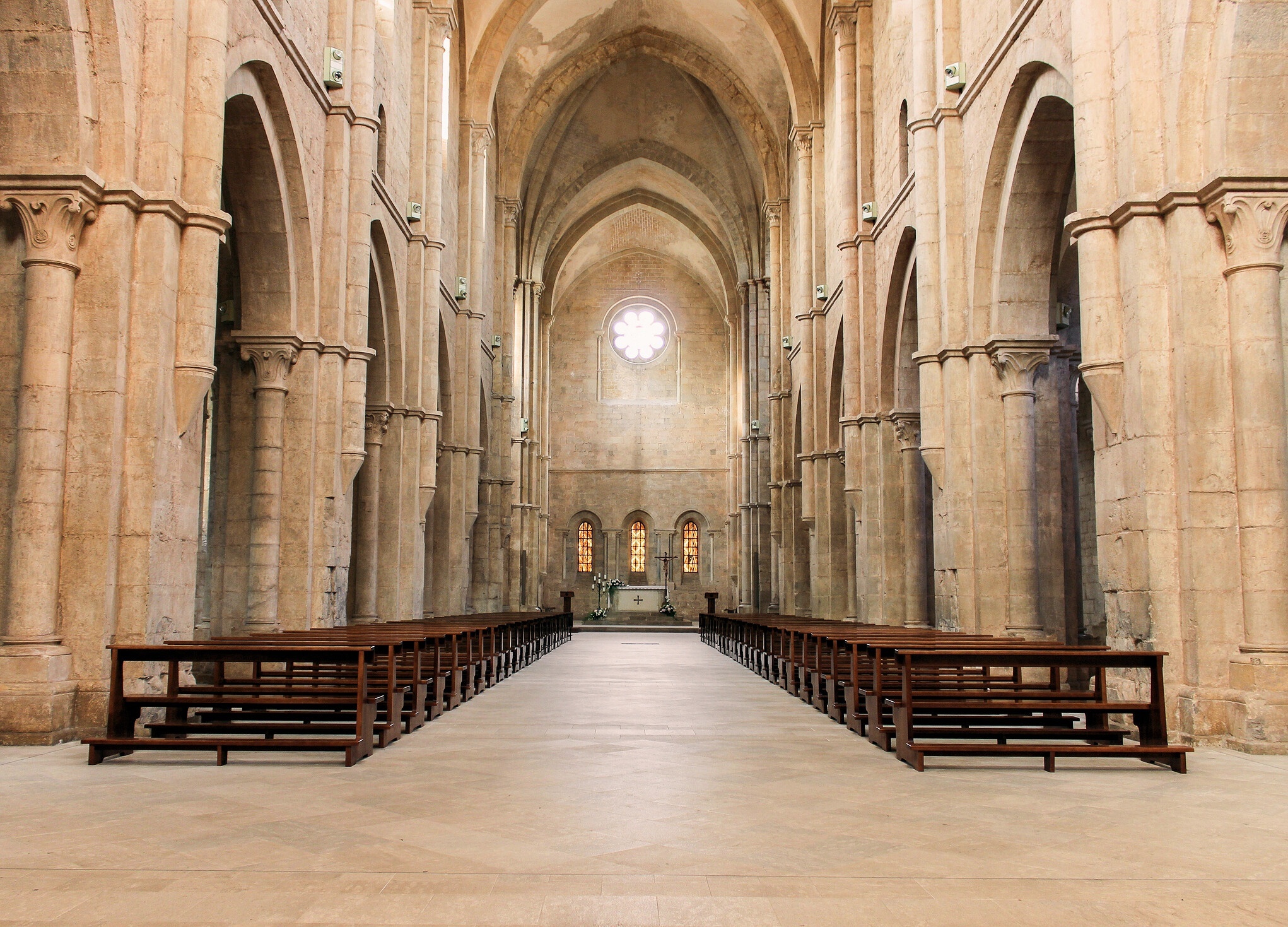 abbazia di Fossanova interni
