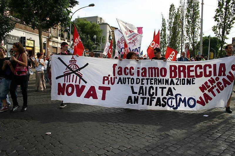 anticlericalismo-foto-giovanni-dellorto