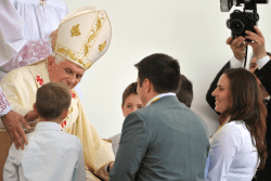 papa-benedetto-famiglie