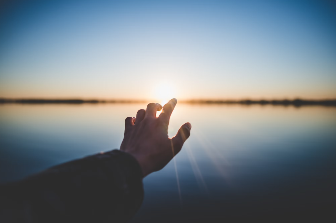 Hope by marc Oliver Jodoin on Unsplash